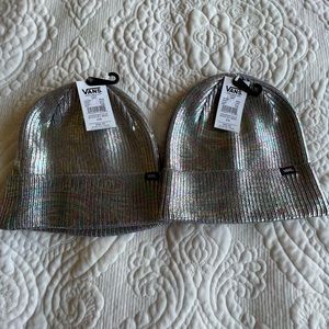 Vans Beanies (2)